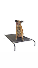 Cargar imagen en el visor de la galería, Cama elevada para mascotas